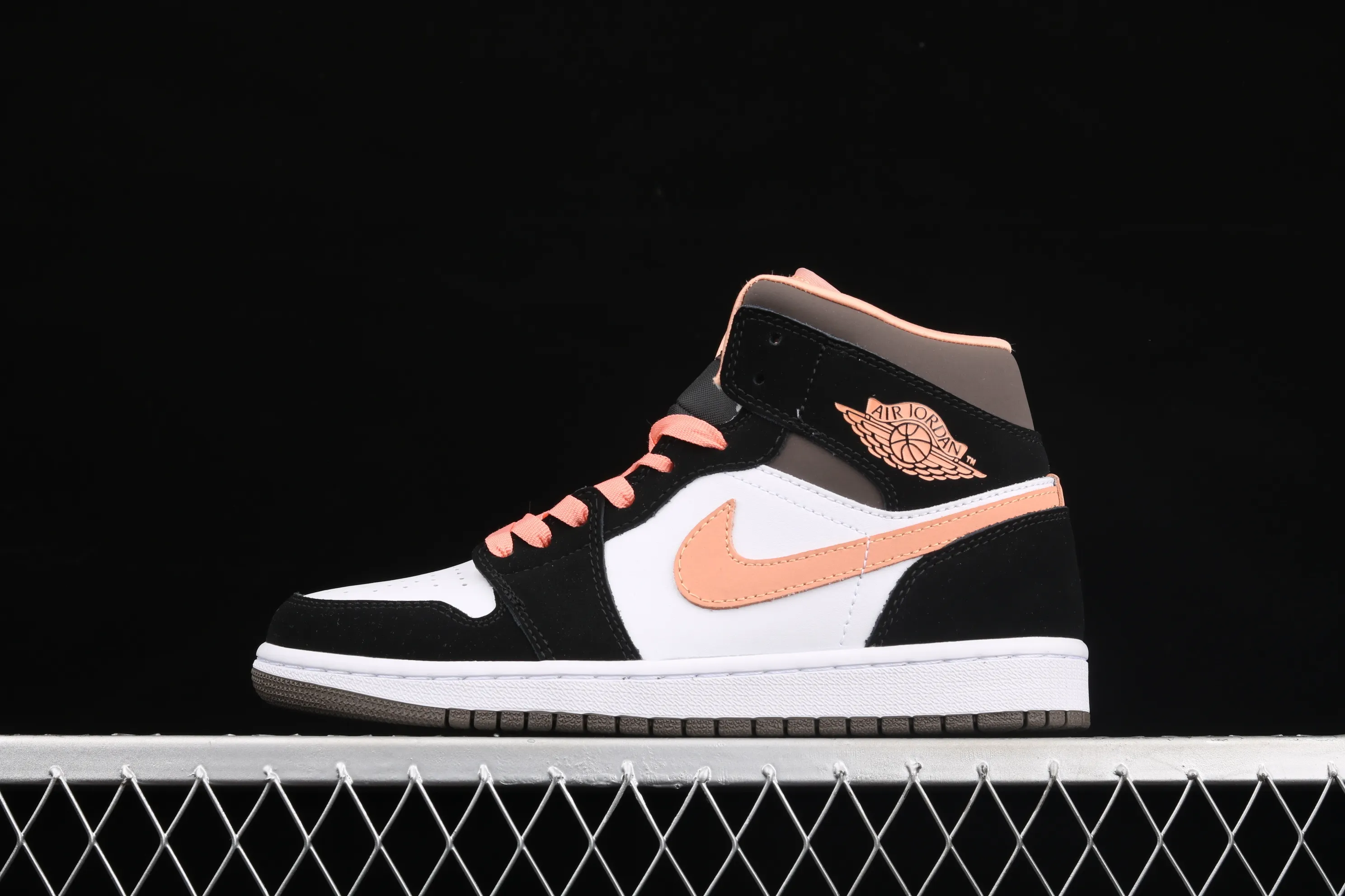 All categories Air Jordan Jordan series basketball shoes Air Jordan 1 Mid Air Jordan 1 Mid AJ1 Joe 1 black pink peach Goddess Day mid-top basketball shoes DH0210-100